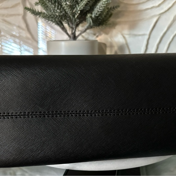 Michael Kors Jet Set Shoulder Bag - Picture 8 of 10